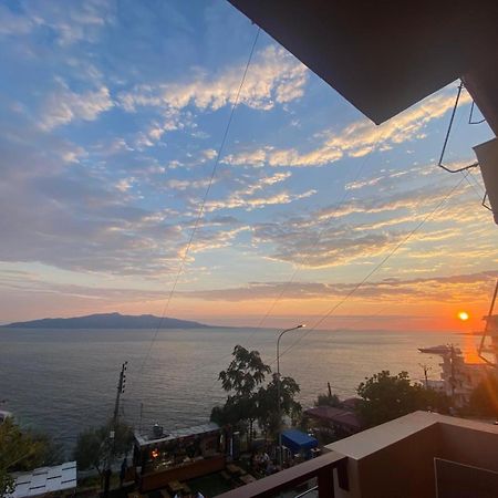 Del Mar Sea View Apartment Sarandë Esterno foto
