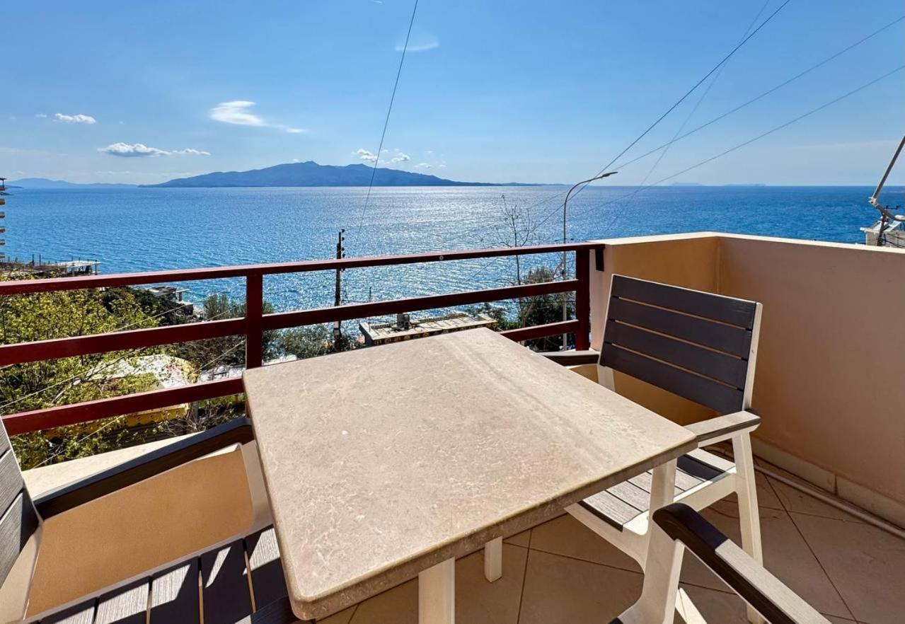 Del Mar Sea View Apartment Sarandë Esterno foto