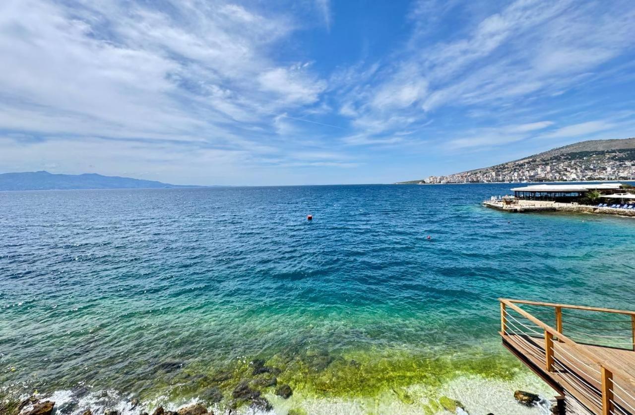 Del Mar Sea View Apartment Sarandë Esterno foto
