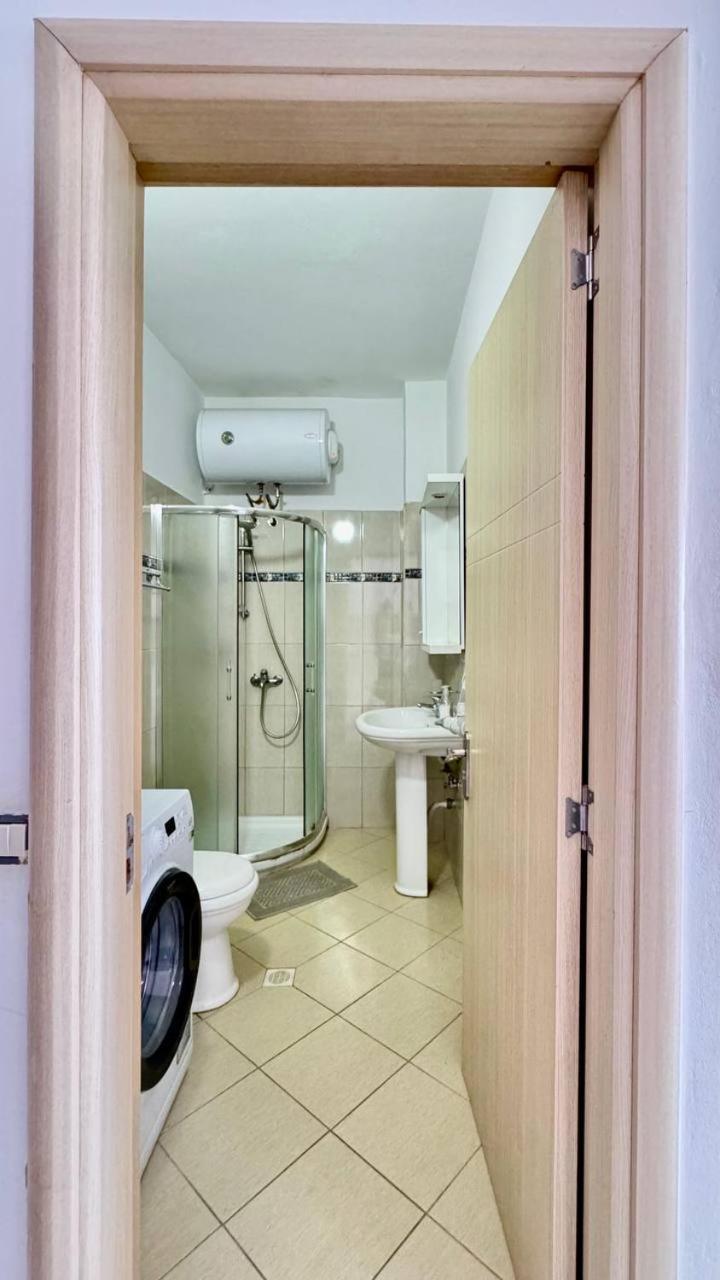 Del Mar Sea View Apartment Sarandë Esterno foto