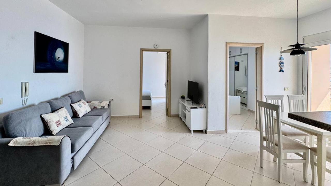Del Mar Sea View Apartment Sarandë Esterno foto