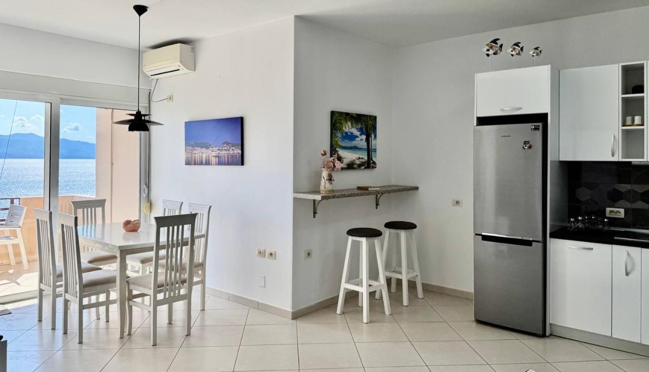 Del Mar Sea View Apartment Sarandë Esterno foto
