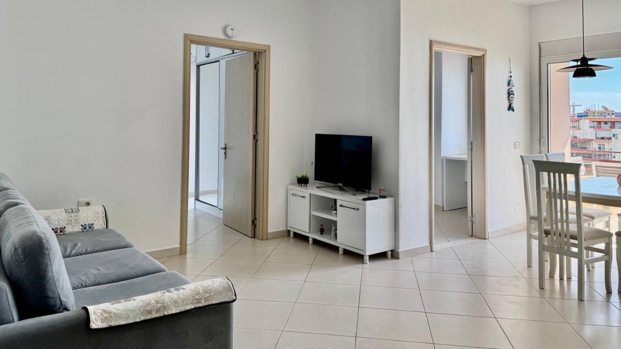 Del Mar Sea View Apartment Sarandë Esterno foto