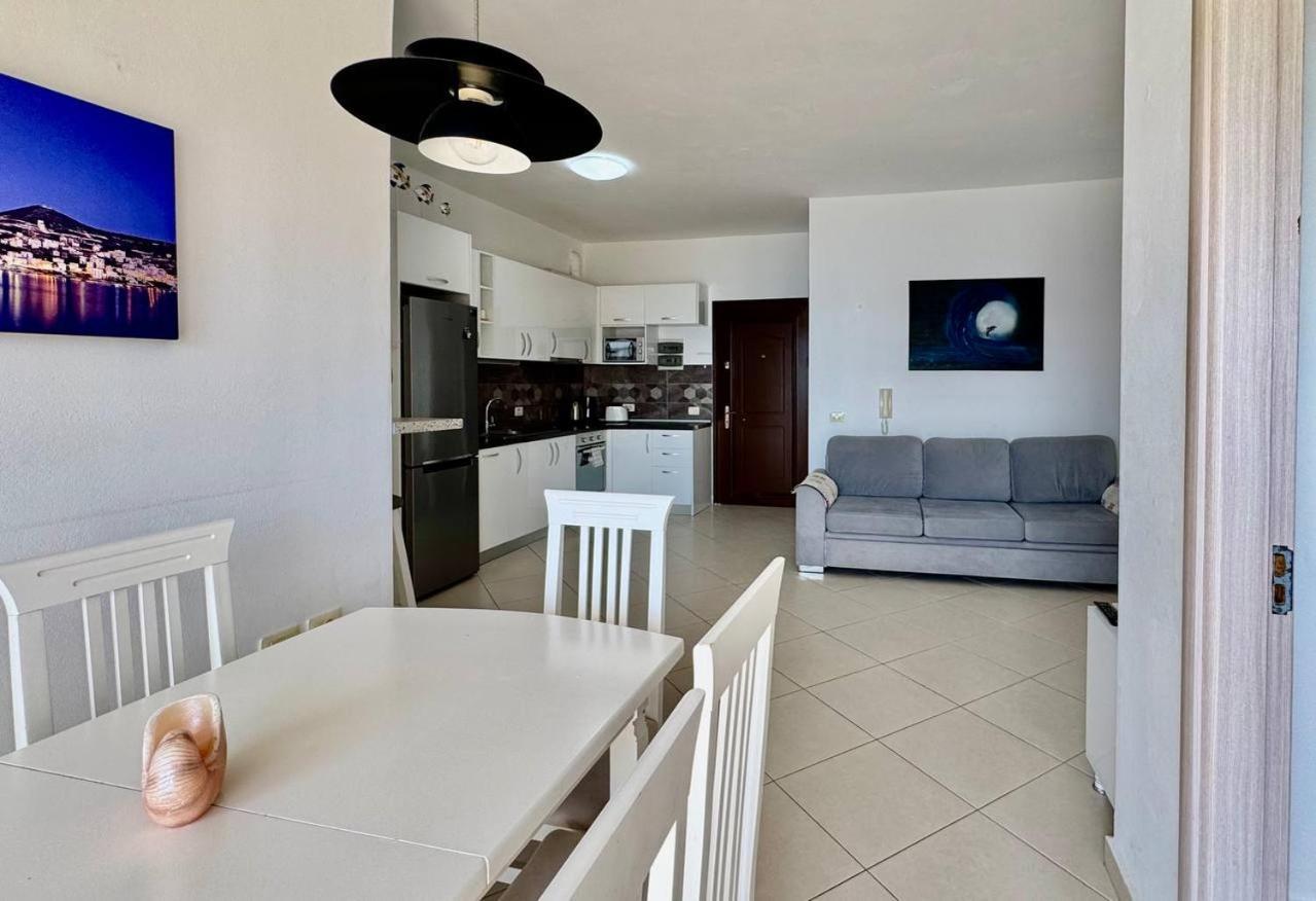 Del Mar Sea View Apartment Sarandë Esterno foto